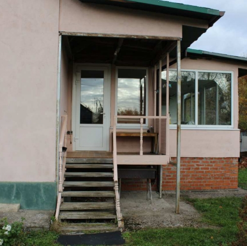 Коттедж/дом Пеники дер., Центральная ул. ,  д. 2