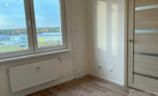 Продажа 1-комн квартиры на вторичном рынке Орлово-Денисовский проспект,  д. 15 к1 с1