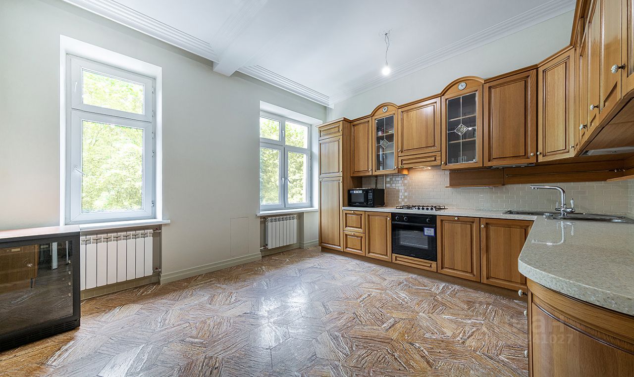 Продажа 3-комн квартиры на вторичном рынке Фрунзенская набережная,  д. 54