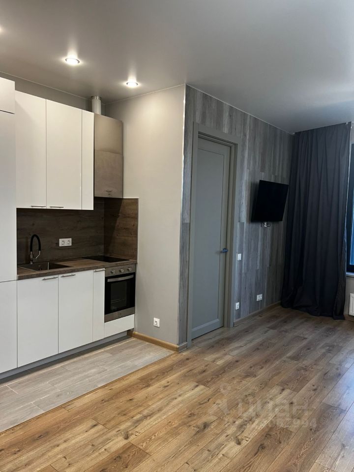 Аренда 2-комн квартиры на вторичном рынке Нагатинская набережная, 10А