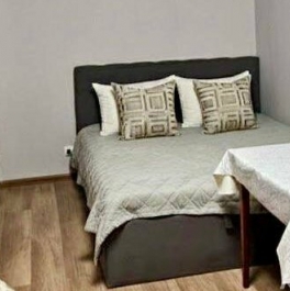 Продажа 1-комн квартиры на вторичном рынке ул Юных Ленинцев,  д. 7