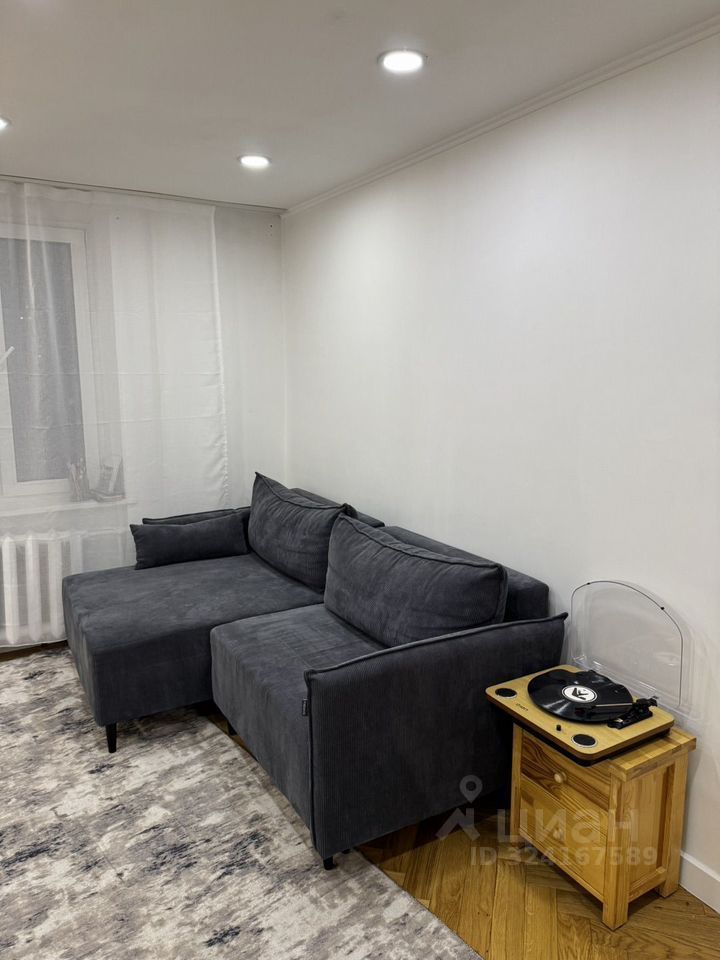 Аренда 2-комн квартиры на вторичном рынке улица Кибальчича,  д. 2К4