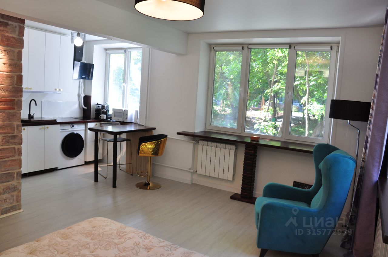 Продажа 1-комн квартиры на вторичном рынке Красногвардейский бульвар, 5К1