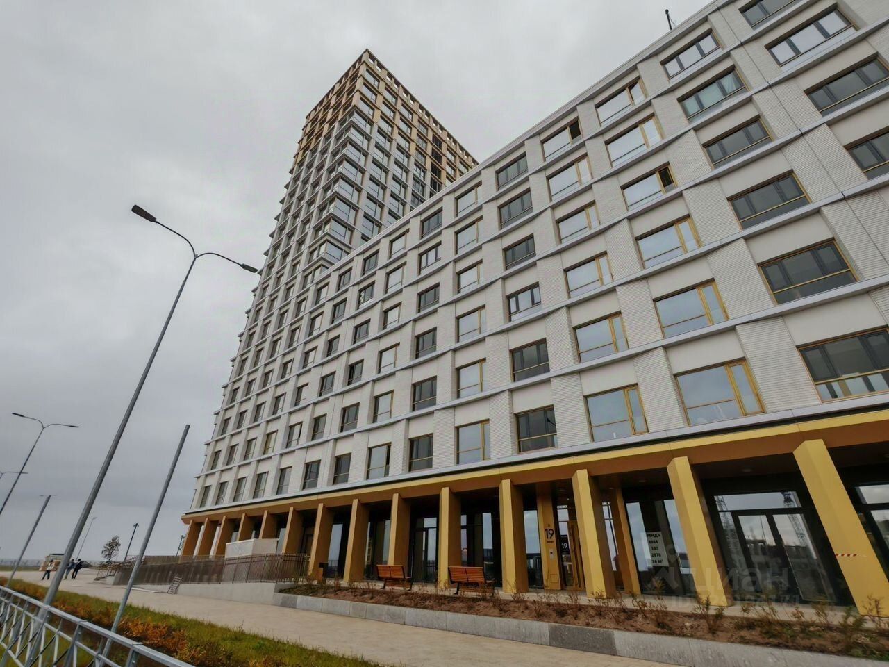 Продажа 2-комн квартиры на вторичном рынке улица Челюскина, 10