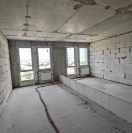 Продажа 2-комн квартиры на вторичном рынке Новоостаповская улица,  д. 20