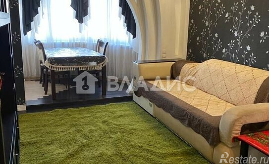 Продажа 4-комн квартиры на вторичном рынке Верхние Поля ул