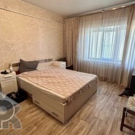 Продажа 2-комн квартиры на вторичном рынке Авиамоторная улица,  д. 22/12