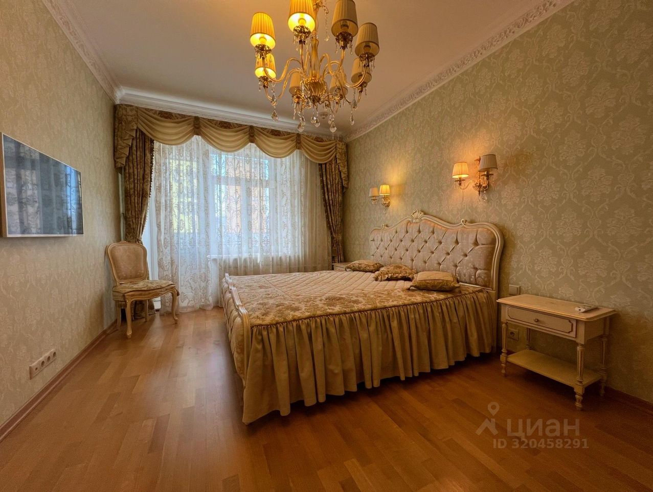 Продажа 3-комн квартиры на вторичном рынке набережная Реки Карповки, 23