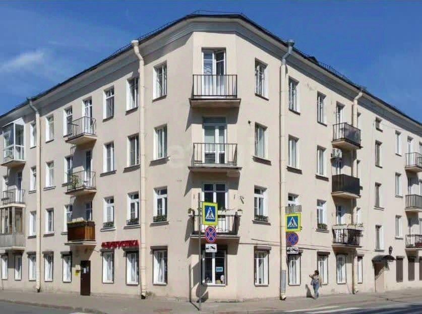 Продажа 3-комн квартиры на вторичном рынке Кемская улица, 8/3