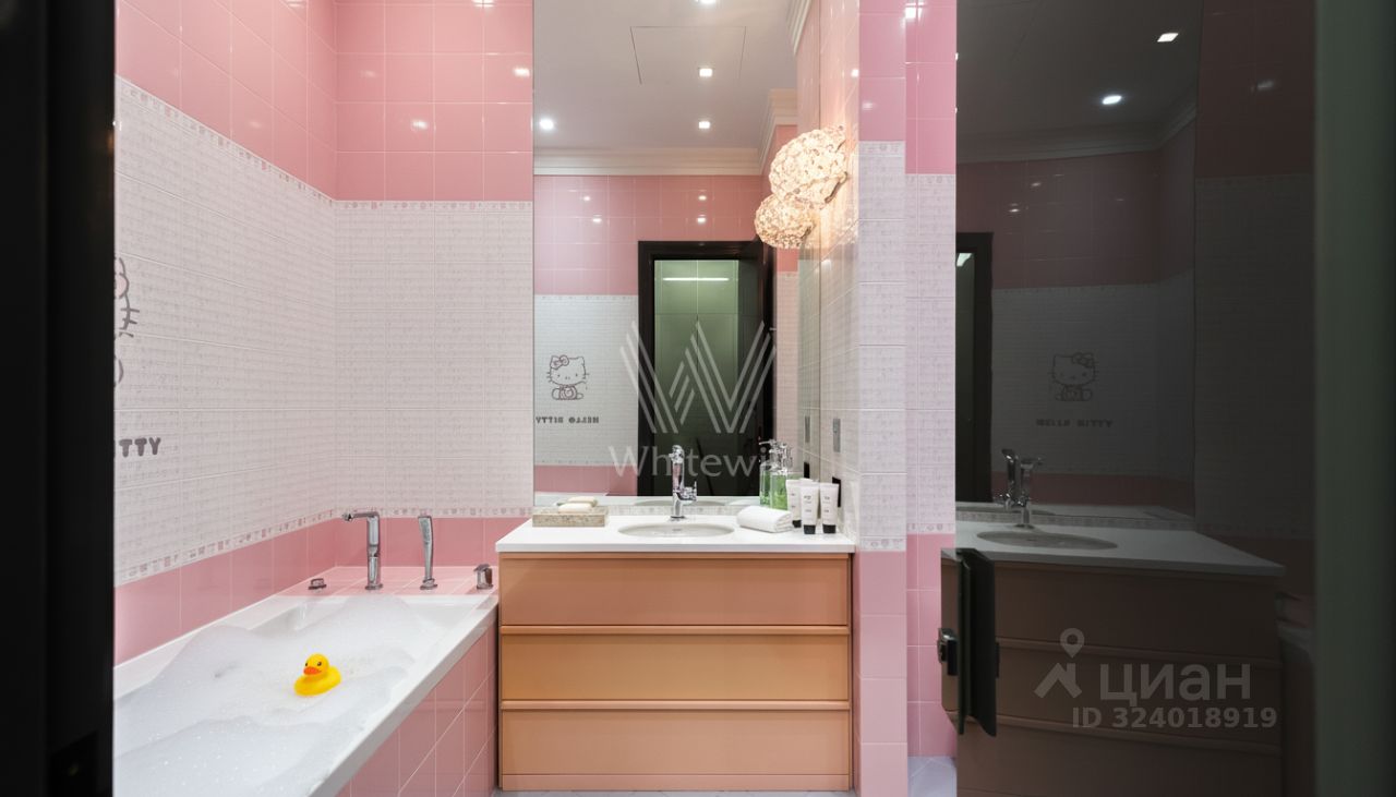 Продажа 4-комн квартиры на вторичном рынке Серебряническая набережная, 19