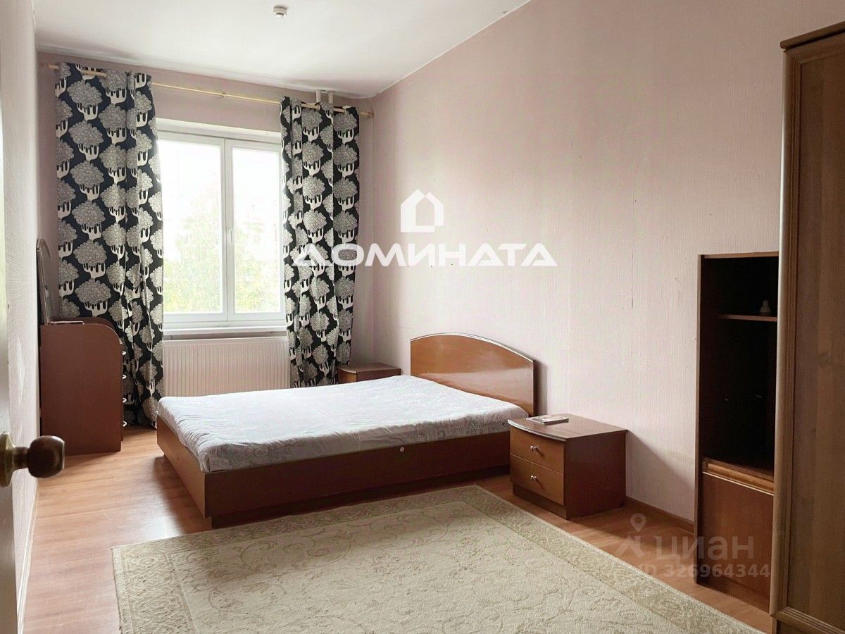 Продажа 2-комн квартиры на вторичном рынке проспект Большевиков, 38к5