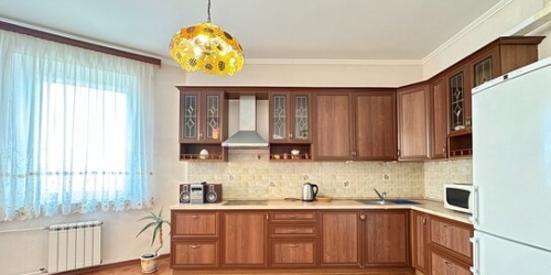 3-комн квартира ул Нежинская,  д. 8,  к. 1