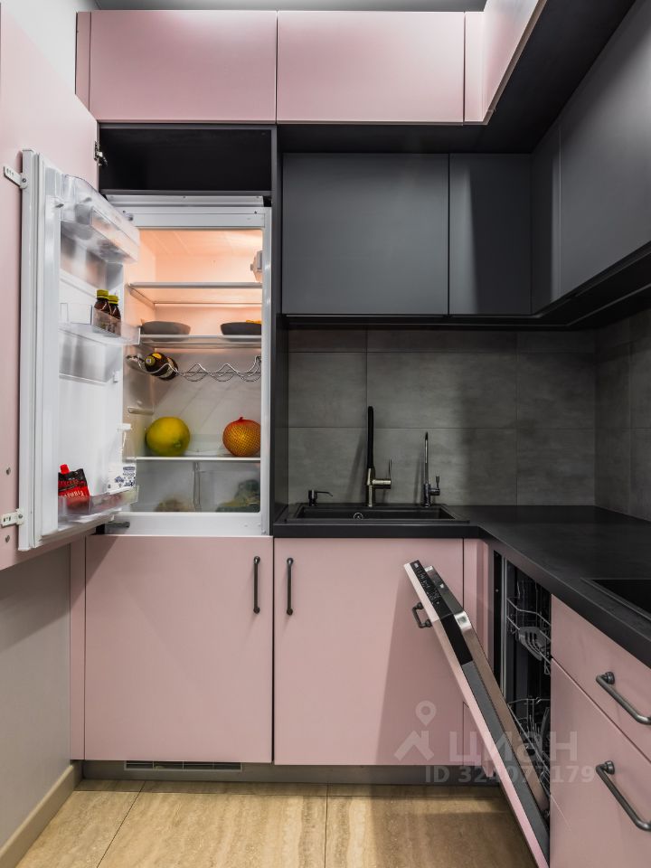 Продажа 2-комн квартиры на вторичном рынке улица Грибалевой, 7к1