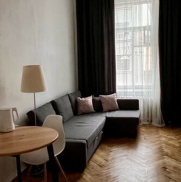 Продажа 5-комн квартиры на вторичном рынке Почтамтская улица,  д. 20