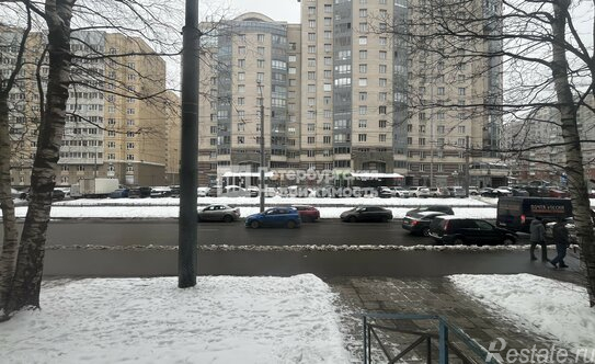 Продажа 3-комн квартиры на вторичном рынке улица Есенина,  д. 11 к1