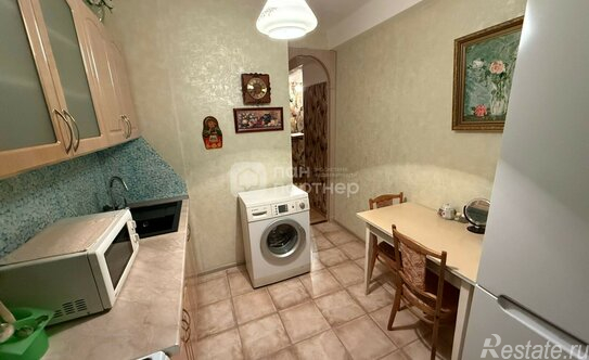 Продажа 2-комн квартиры на вторичном рынке Димитрова ул,  д. 10 к4