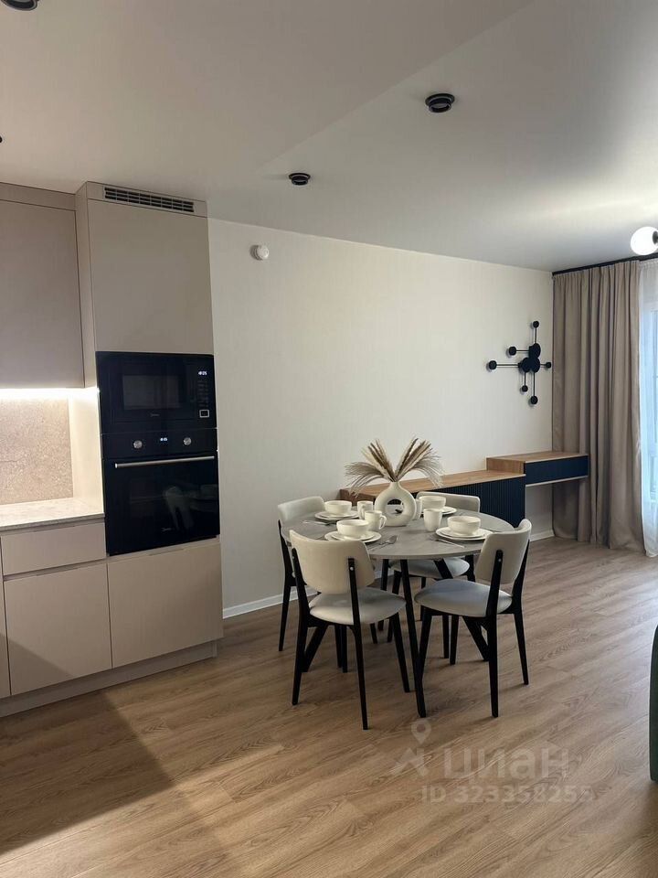 Аренда 2-комн квартиры на вторичном рынке Кронштадтский бульвар, 8к2