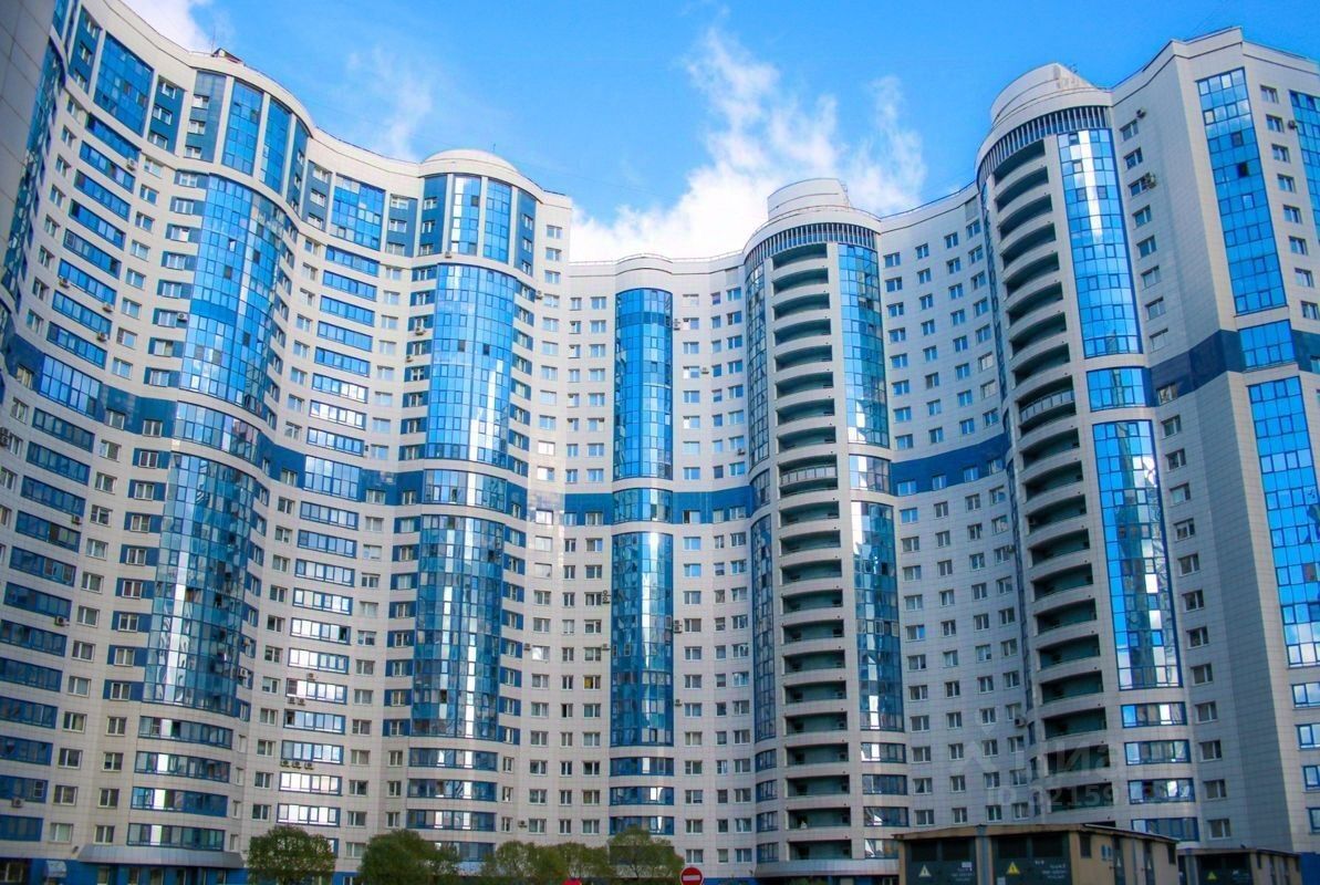 Продажа 1-комн квартиры на вторичном рынке проспект Космонавтов, 37