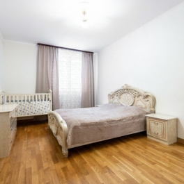 Продажа 2-комн квартиры на вторичном рынке наб Реки Смоленки,  д. 3,  к. 2