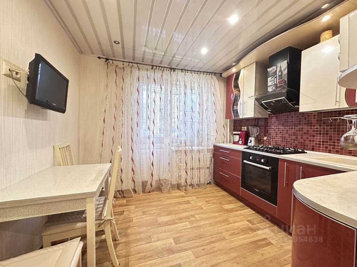 Продажа 2-комн квартиры на вторичном рынке Луховицы, Первомайская улица, 16