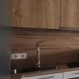 Аренда 3-комн квартиры на вторичном рынке проспект Прокшинский, 12