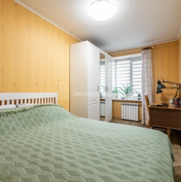 Продажа 3-комн квартиры на вторичном рынке Красное Село г, Освобождения ул,  д. 32