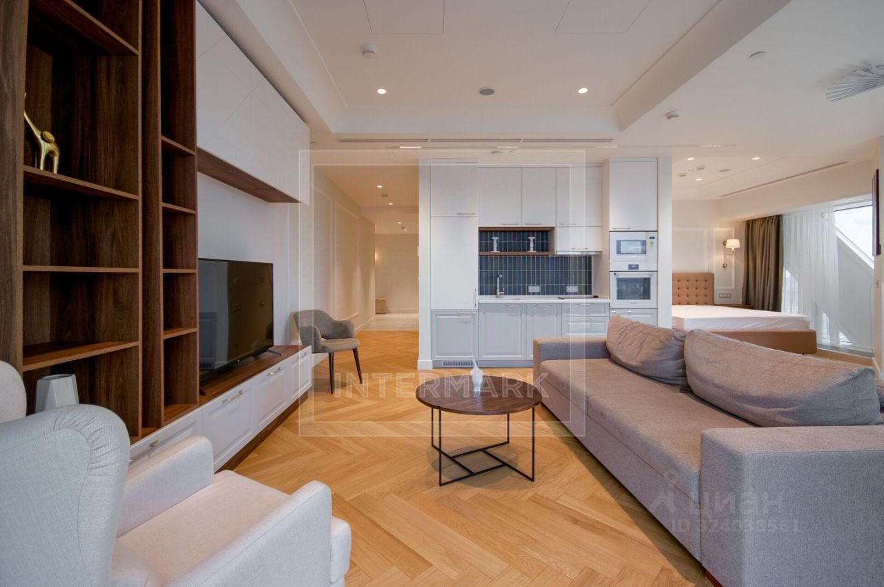 Аренда 2-комн квартиры на вторичном рынке 1-й Красногвардейский проезд, 15