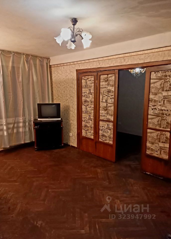 Продажа 2-комн квартиры на вторичном рынке Кубинская улица, 56