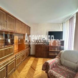 Продажа 2-комн квартиры на вторичном рынке Бестужевская улица,  д. 81