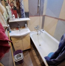 Продажа 2-комн квартиры на вторичном рынке ул Профсоюзная,  д. 75,  к. 3