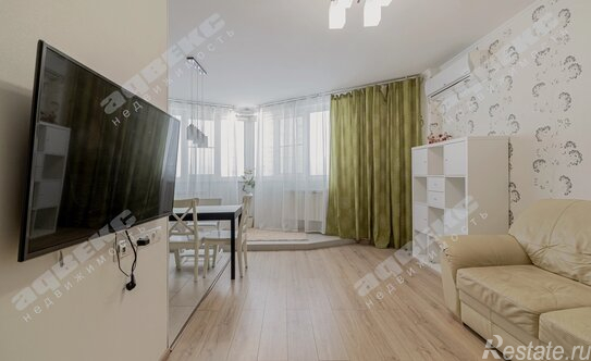 Продажа 3-комн квартиры на вторичном рынке Новосмоленская набережная,  д. 8