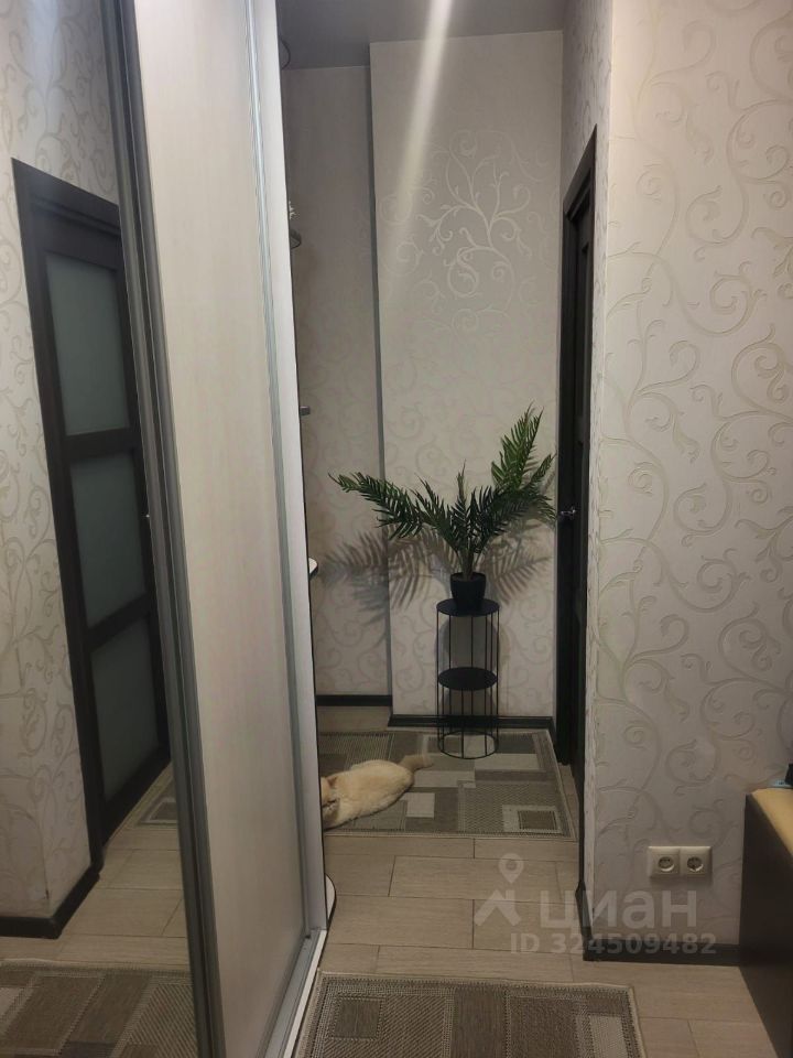 Продажа 2-комн квартиры на вторичном рынке Сабурово пгт, улица Парковая,  д. 8