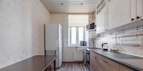 3-комн квартира Старо-Петергофский пр-кт,  д. 18