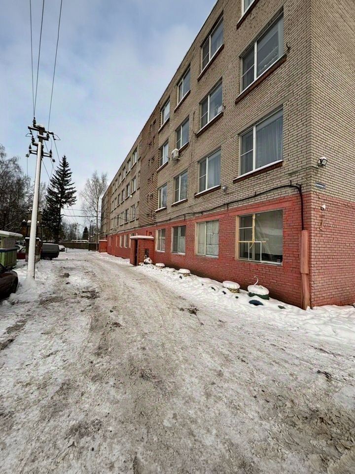 Продажа 3-комн квартиры на вторичном рынке пос. Кингисеппский, 1А