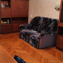 Продажа 3-комн квартиры на вторичном рынке 17-я линия,  д. 38