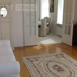 Аренда 3-комн квартиры на вторичном рынке Галерная улица,  д. 19