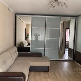 Продажа 2-комн квартиры на вторичном рынке улица Чистова,  д. 5