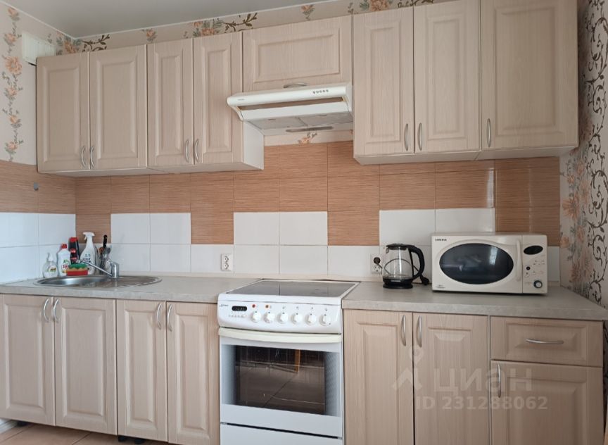 Аренда 1-комн квартиры на вторичном рынке Мурино, улица Шоссе в Лаврики, 55