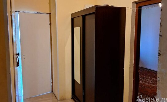 Продажа 1-комн квартиры на вторичном рынке Яхтенная улица,  д. 42