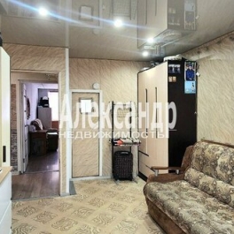 Продажа 2-комн квартиры на вторичном рынке Кириши, пр-кт Ленина,  д. 5б