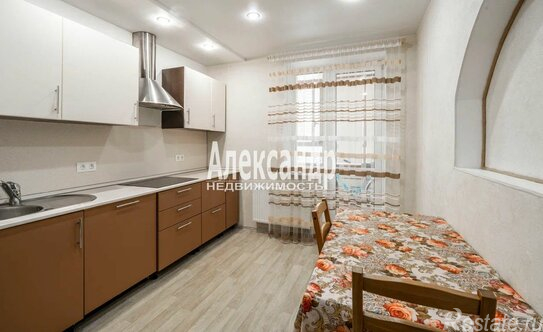 Продажа 1-комн квартиры на вторичном рынке Муринское городское поселение, Садовая улица