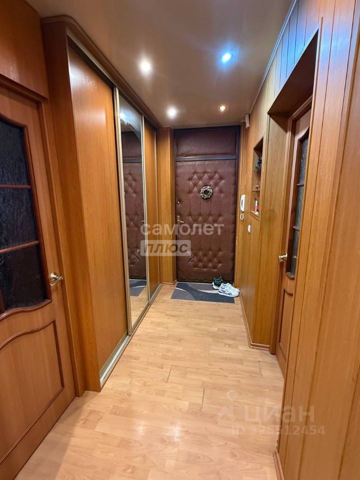 Продажа 3-комн квартиры на вторичном рынке Калининец пгт, 246