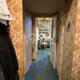 Продажа 3-комн квартиры на вторичном рынке Кировский район, Клубная улица,  д. 1