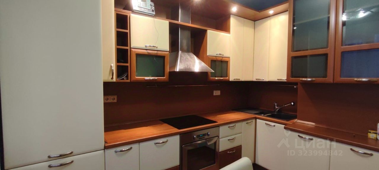 Аренда 2-комн квартиры на вторичном рынке Луганская улица,  д. 1