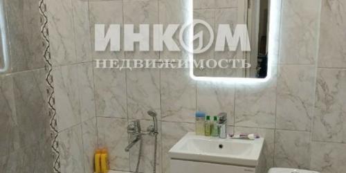2-комн квартира ул Уржумская,  д. 3,  к. 2