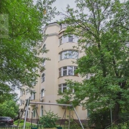 Продажа 4-комн квартиры на вторичном рынке Голиковский переулок,  д. 5