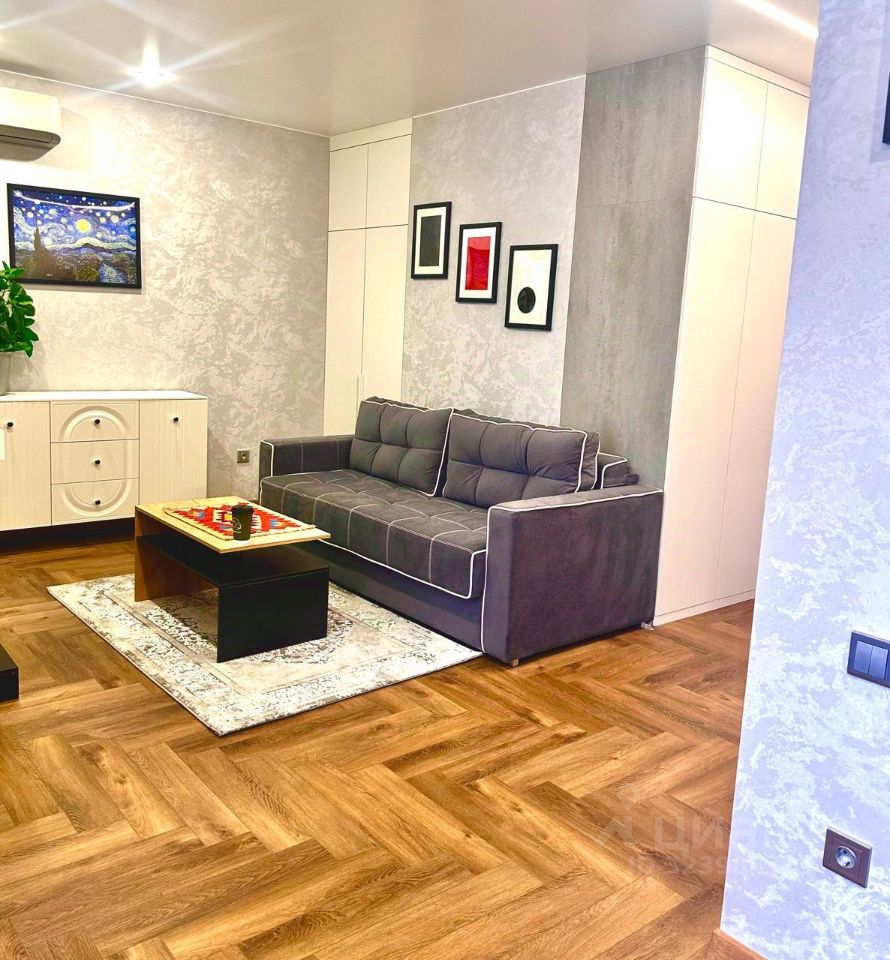 Аренда 1-комн квартиры на вторичном рынке Новоивановское пгт, бульвар Эйнштейна, 2