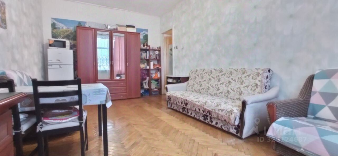 Продажа комнаты Краснопутиловская улица, 12