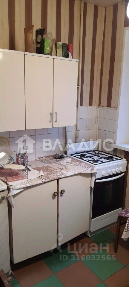 Продажа 3-комн квартиры на вторичном рынке Чертановская улица, 1К1