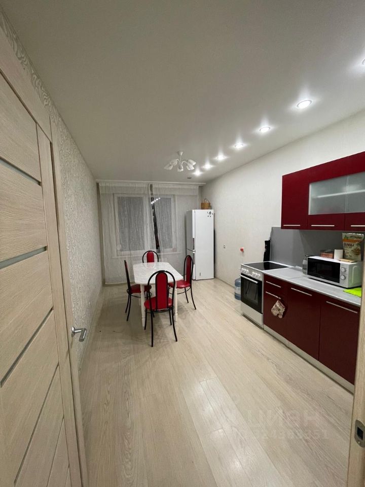 Аренда 2-комн квартиры на вторичном рынке Старокрымская улица, 15к2